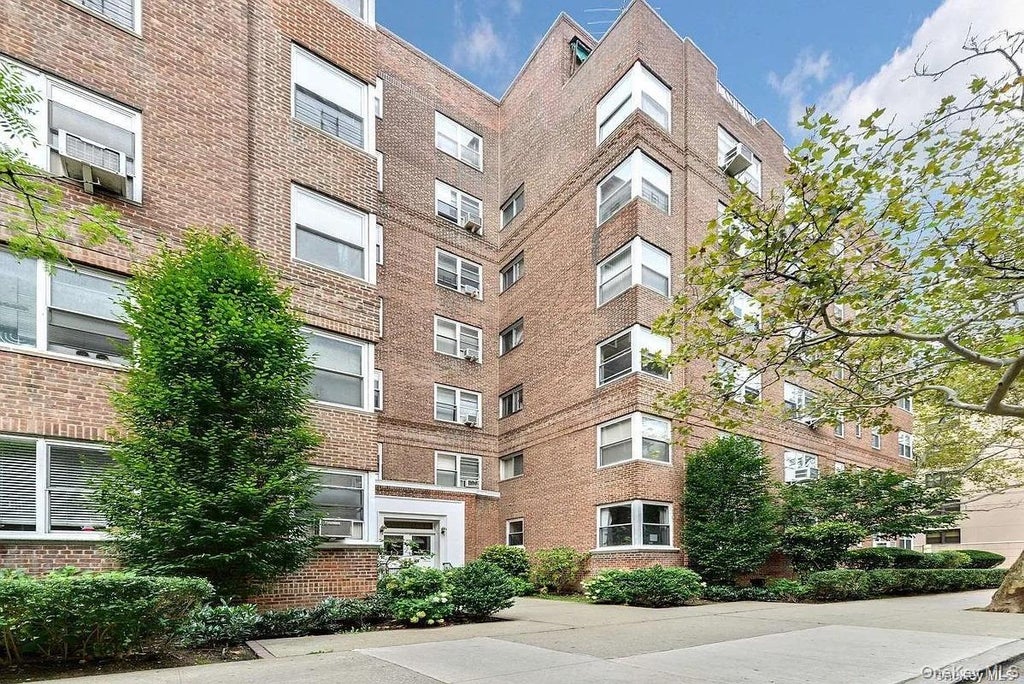 Photo of 71-36 110th Street #6/H, Forest Hills, NY 11375 (MLS # 1053388)
