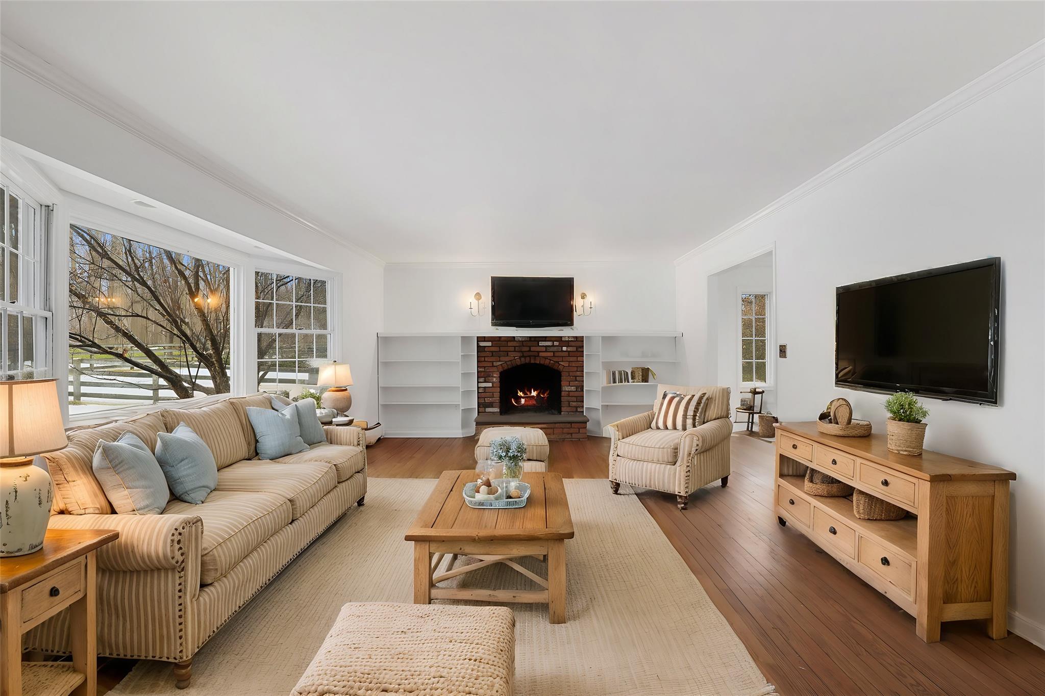 212 Hunt Lane, North Salem, New York image 4