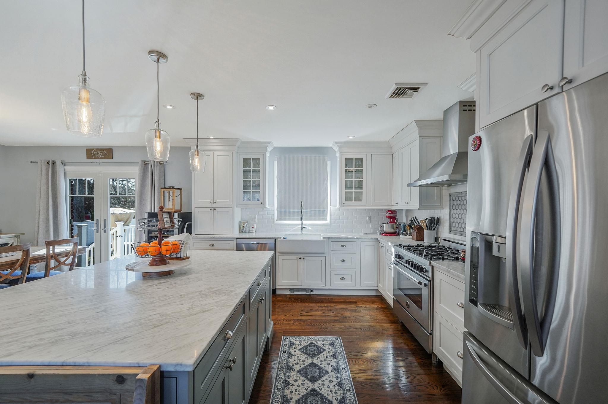 1210 Saxon Avenue, Bay Shore, New York image 3