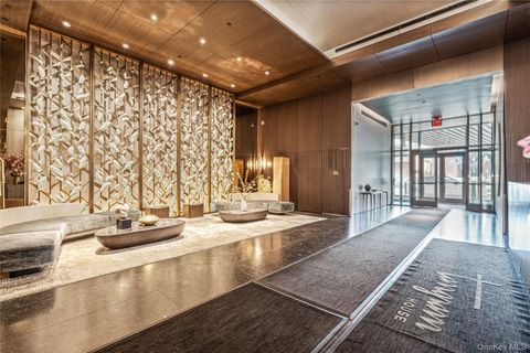Condo For Sale - 13336 37th Avenue #12G<br/> Flushing, NY 11354