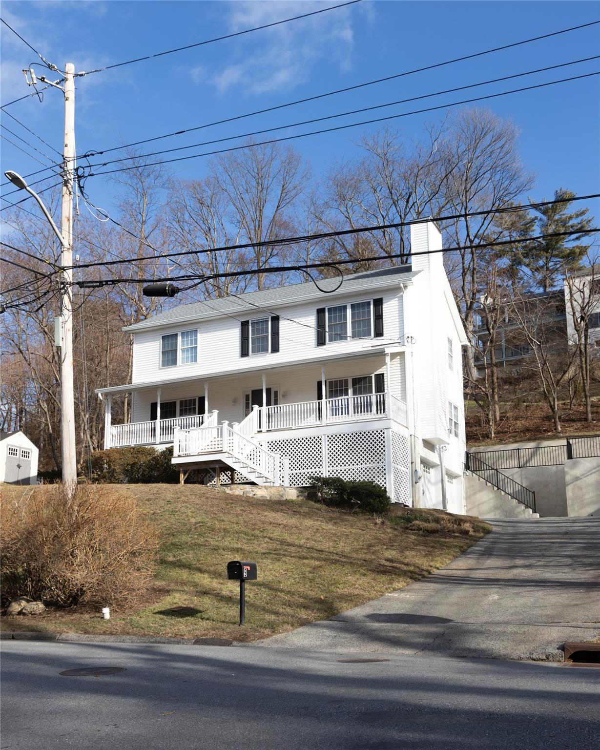 9 Meadowbrook Drive, Ossining, New York image 2