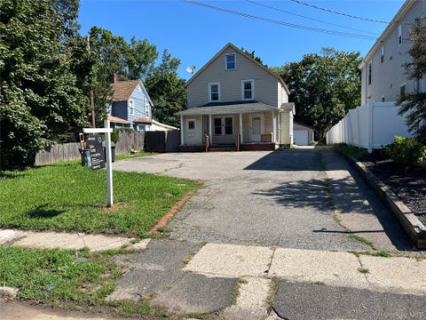 Photo of 56 Lowndes Avenue, Huntington Station, NY 11746 (MLS # 1047489)