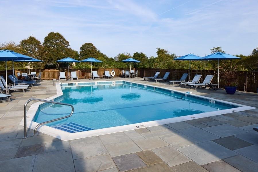 S Fulton Dr Dr 29, Montauk, Hamptons, NY - 3 Bedrooms  
3 Bathrooms - 