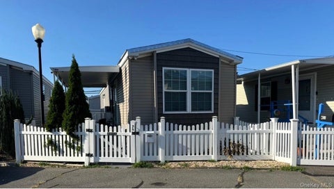Mobile Home For Sale - 600 Broadway #M10<br/> Amityville, NY 11701