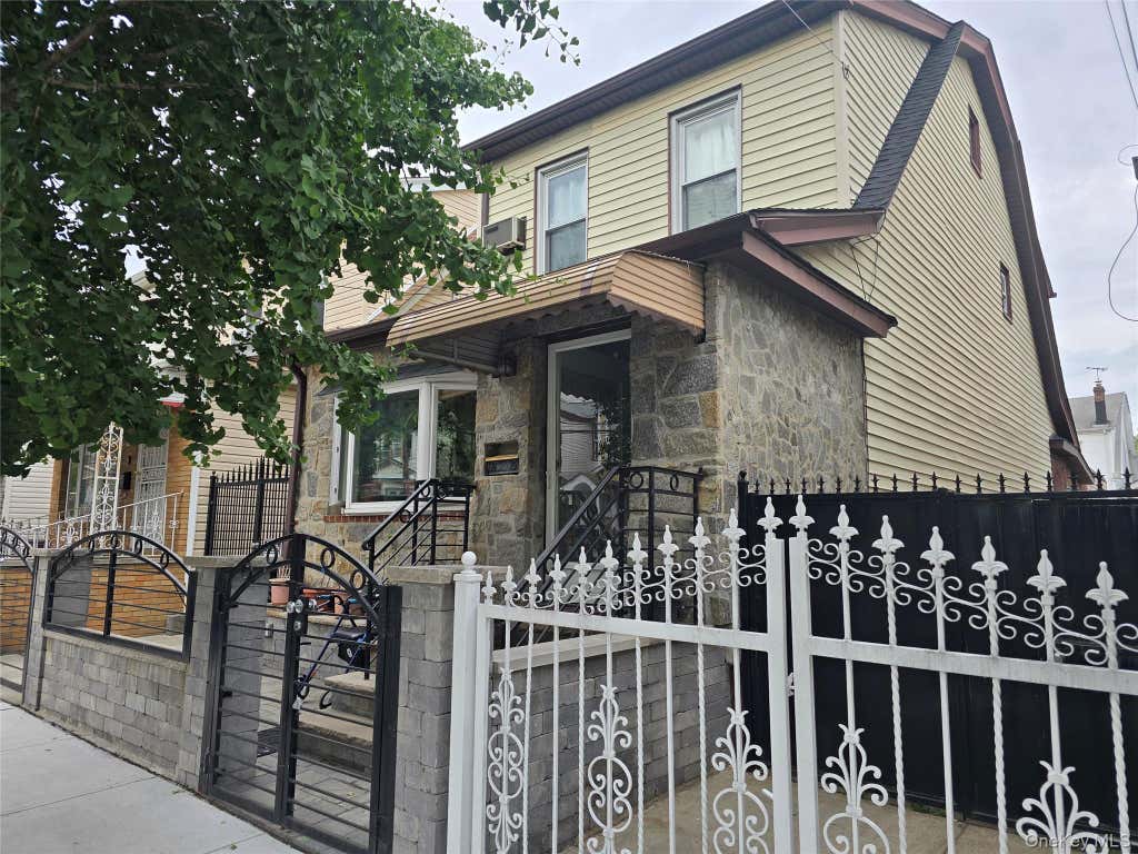 Photo of 8923 182nd Place, Hollis, NY 11423 (MLS # 1020123)