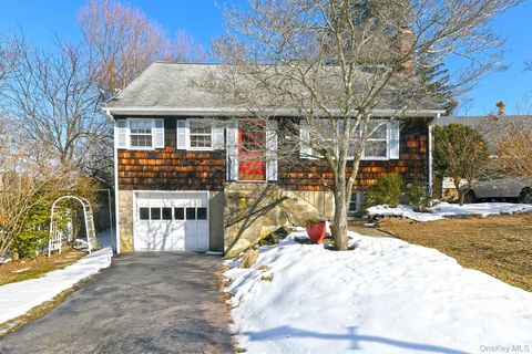 14 Pocket Court Northport NY 11768