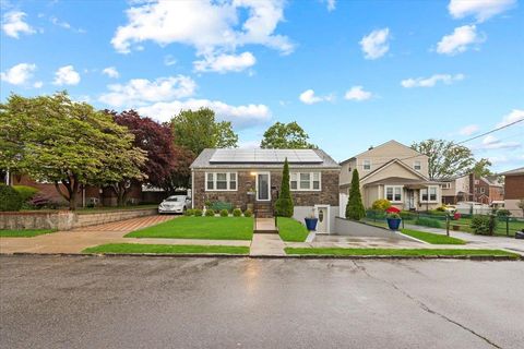 254 Hyatt Avenue, Yonkers, NY 10704 - #: 860294