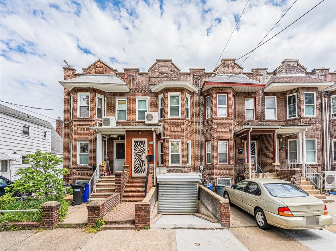Property for Sale at 18th Avenue, Whitestone, Queens, NY - Bedrooms: 2 
Bathrooms: 2 
Rooms: 6  - $828,000