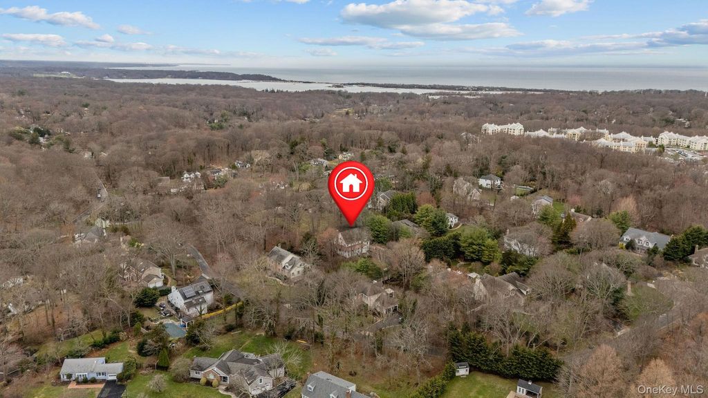 Photo of 17 Nadworny Lane, Stony Brook, NY 11790 (MLS # 979976)