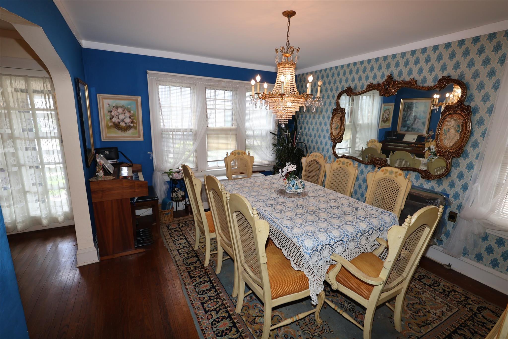 90-11 219th Street, Queens Village, New York image 3