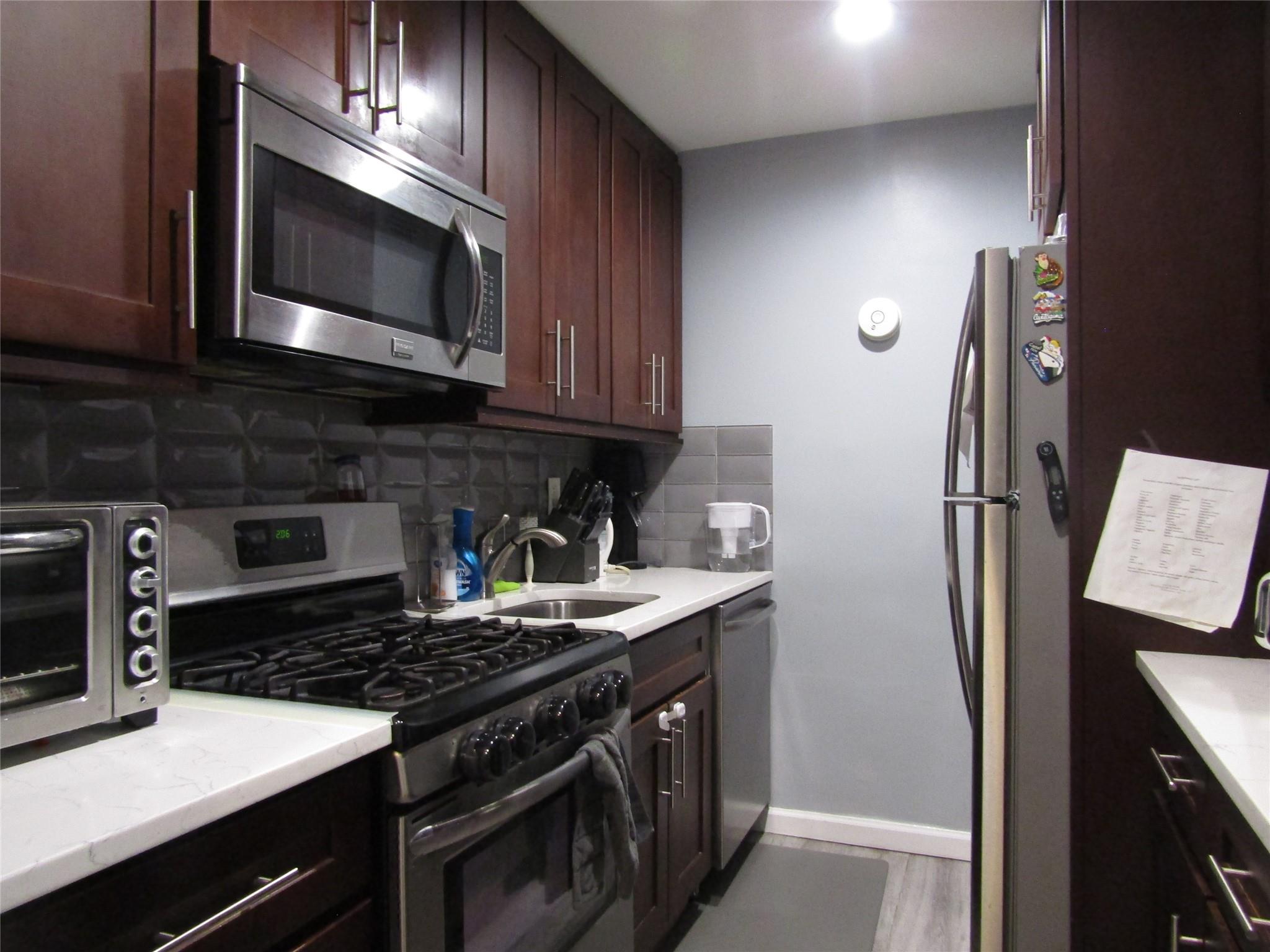 88-25 155th Ave #2M, Howard Beach, Virginia image 3