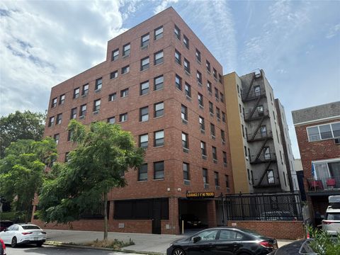 1701 Parkview Avenue Bronx NY 10461