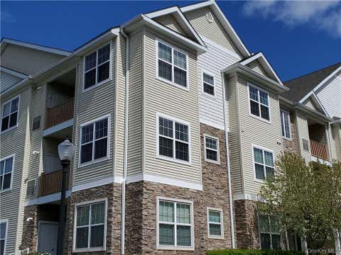 Condo For Rent - 934 Tower Ridge Circle<br/> Orange County, Middletown, NY 10941