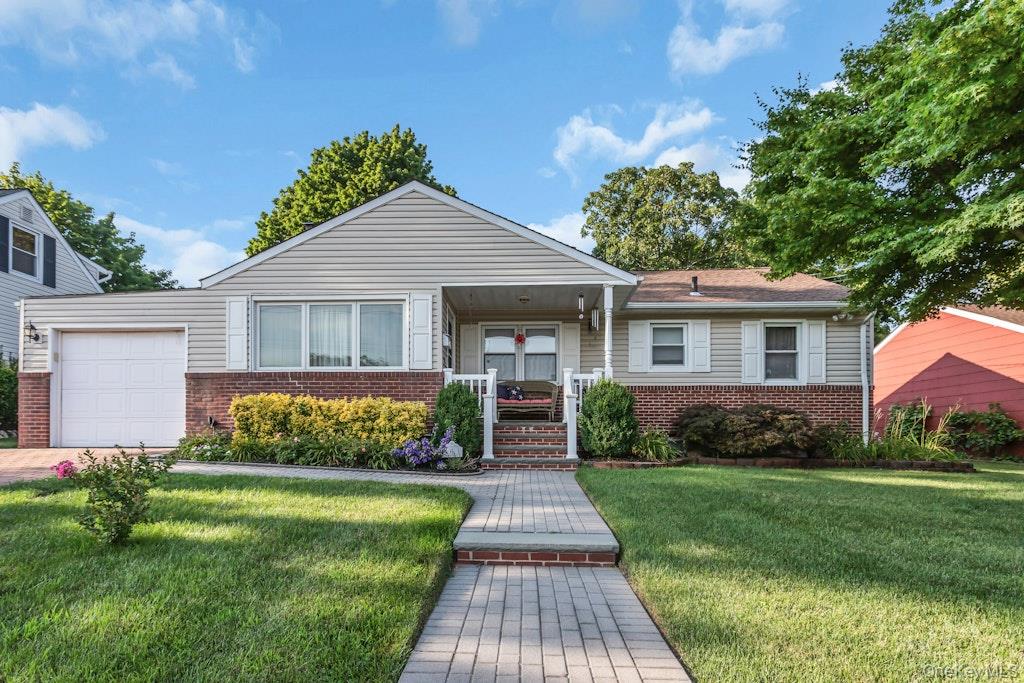 Photo 1 of 27 — 6 Emerald Drive, Glen Cove, NY 11542