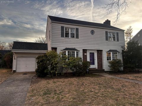 58 Dartmouth Street Garden City NY 11530