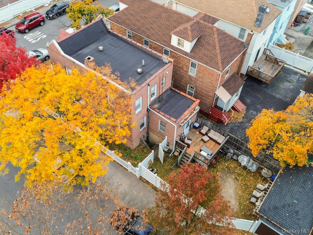 1352 Hollywood Avenue