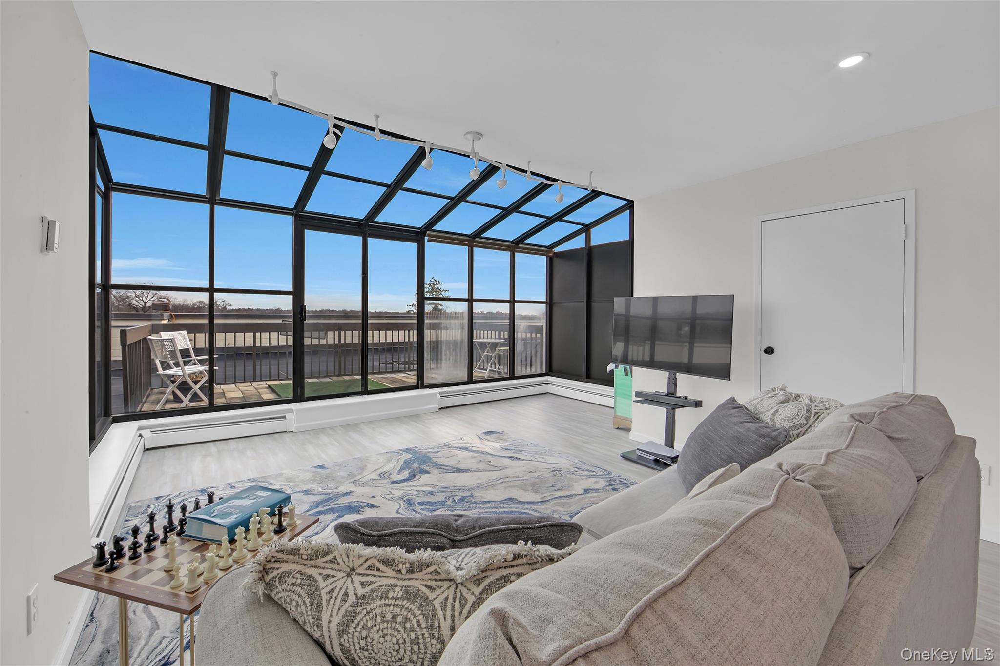 1374 Midland Avenue PH703