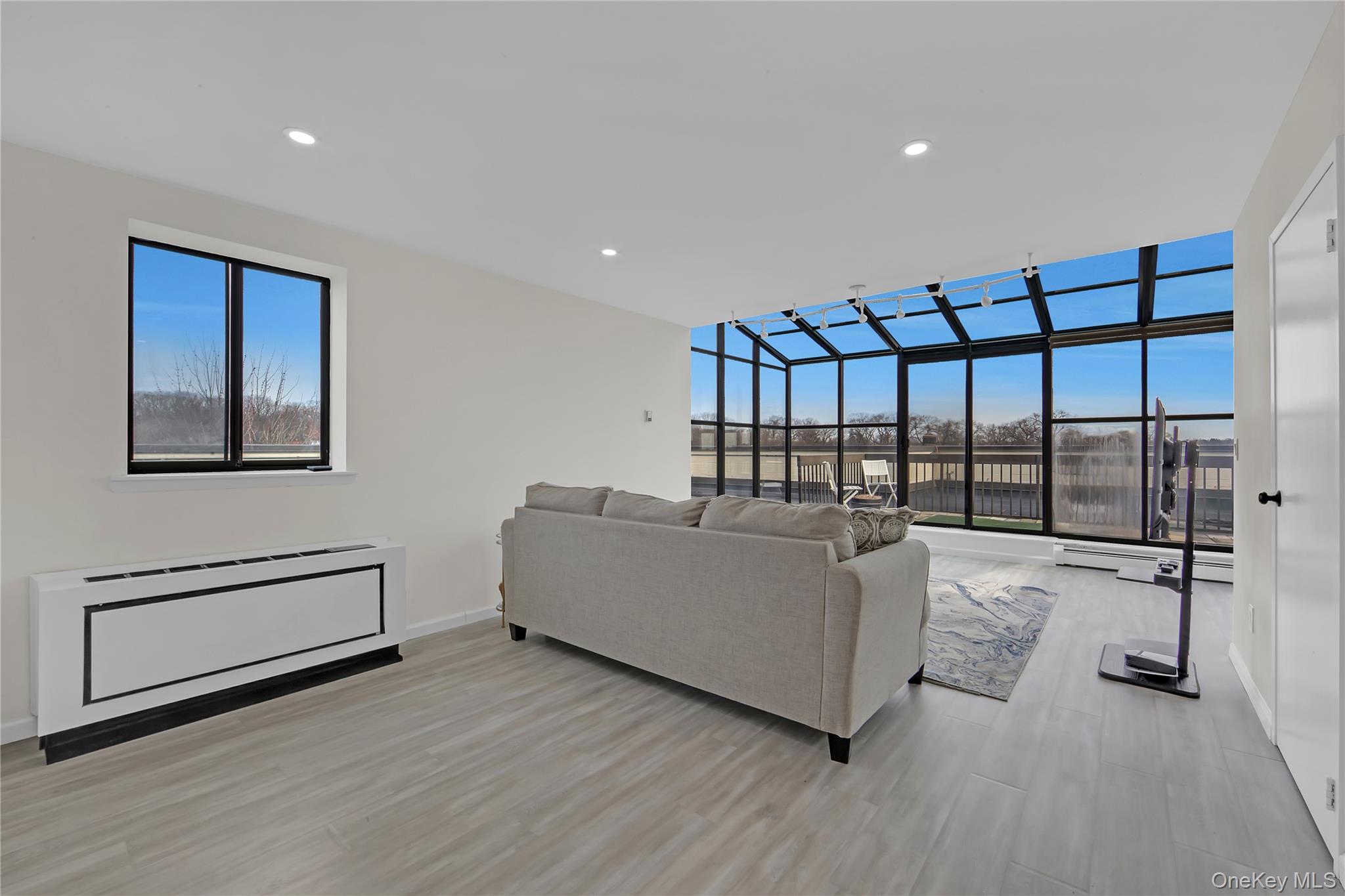 1374 Midland Avenue PH703