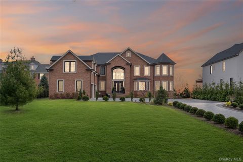 Homes For Sale - 185 Willetts Lane<br/> West Islip, NY 11795