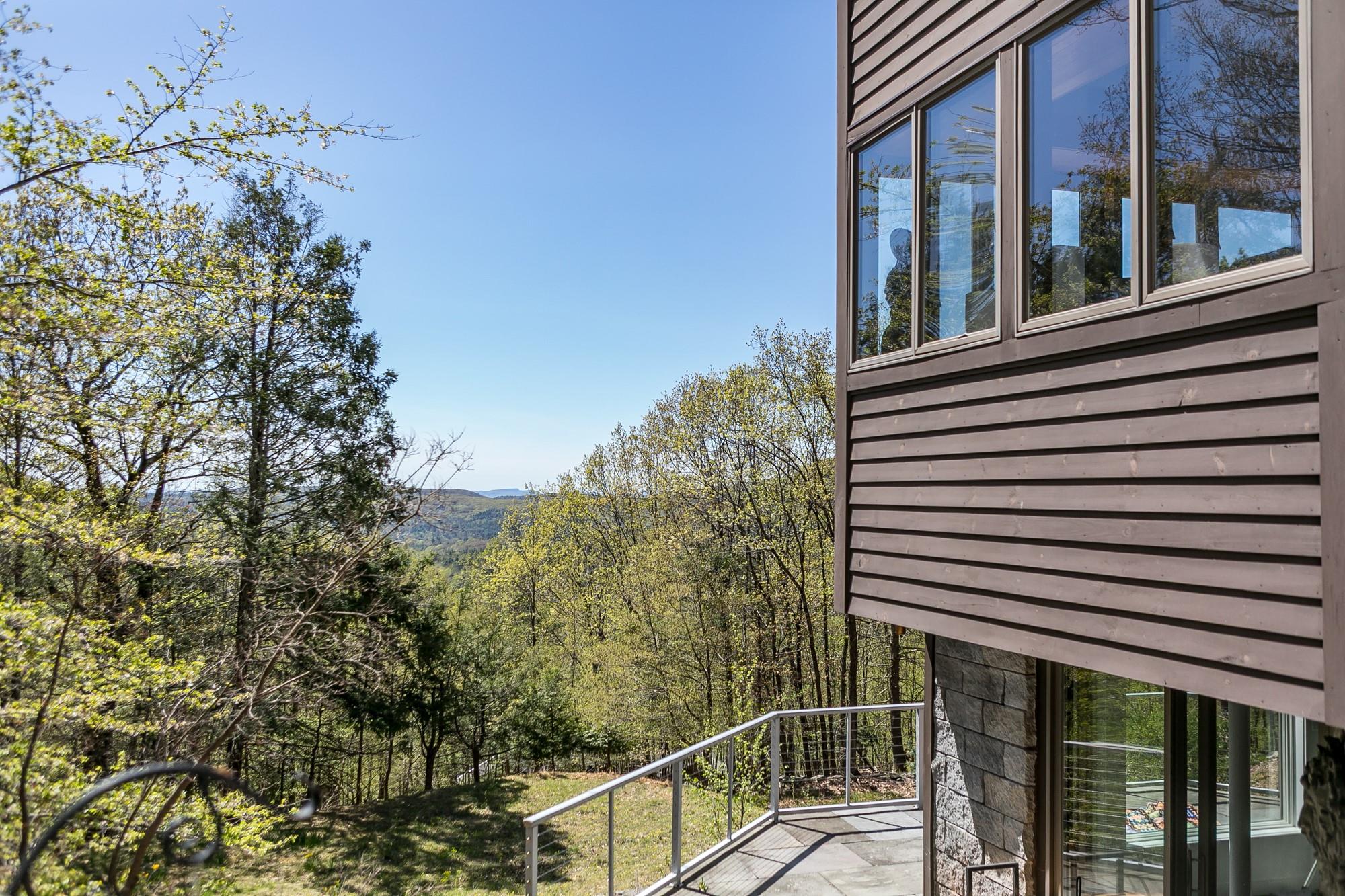 11 Lions Way, Bearsville, New York image 1