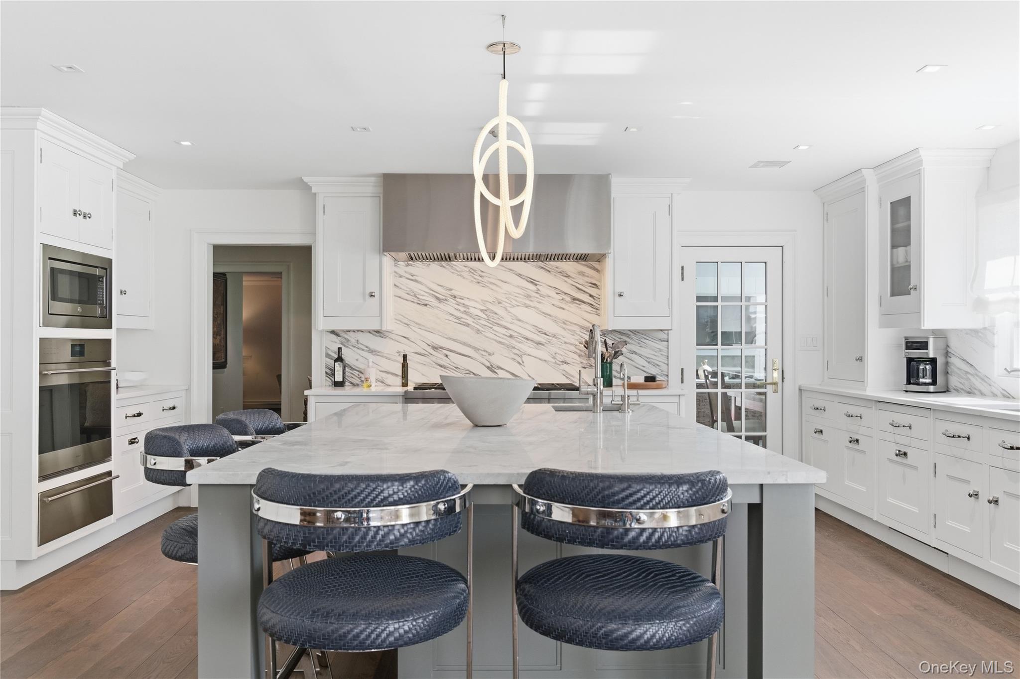 17 Quaker Ridge Road