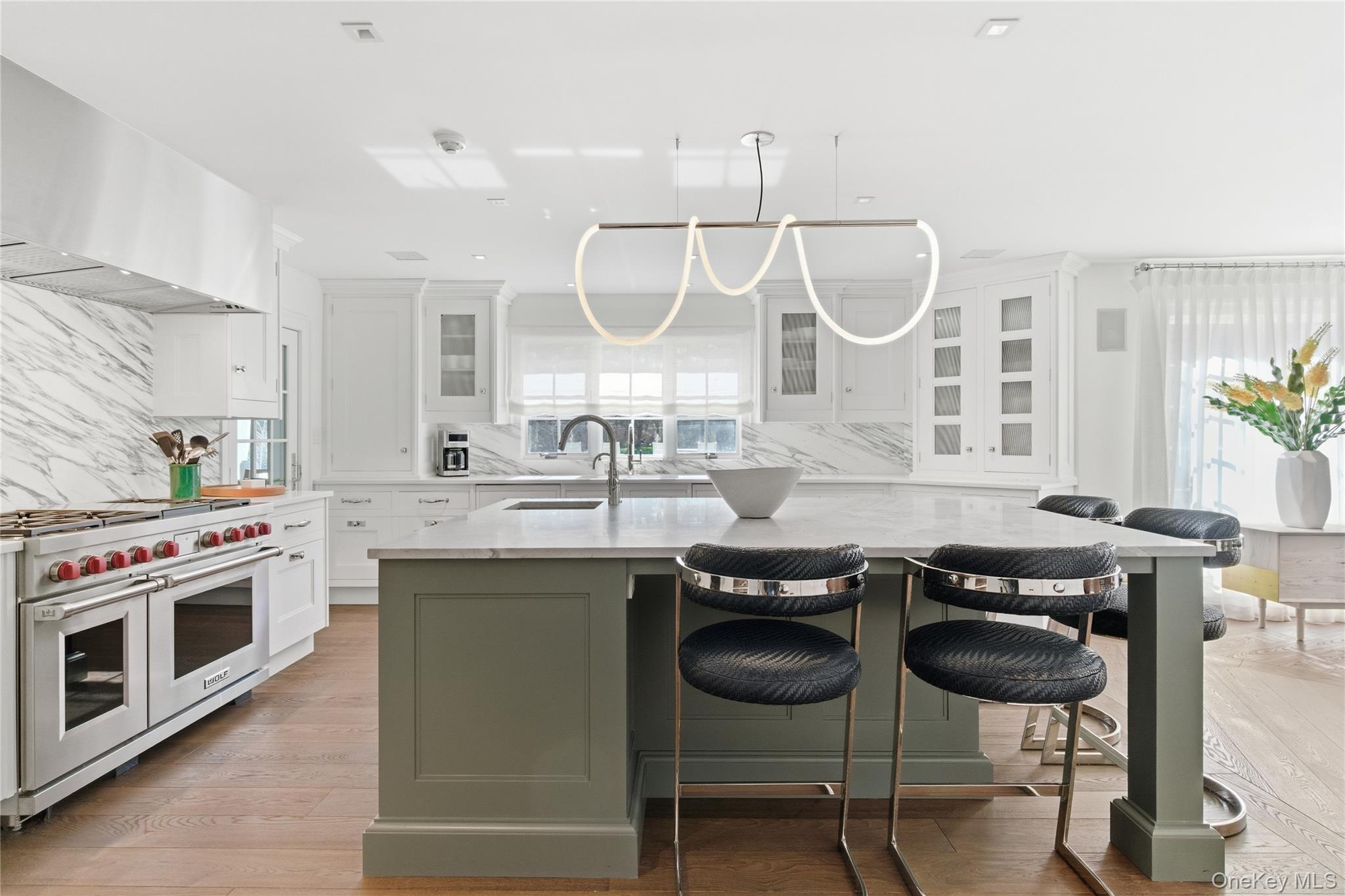 17 Quaker Ridge Road