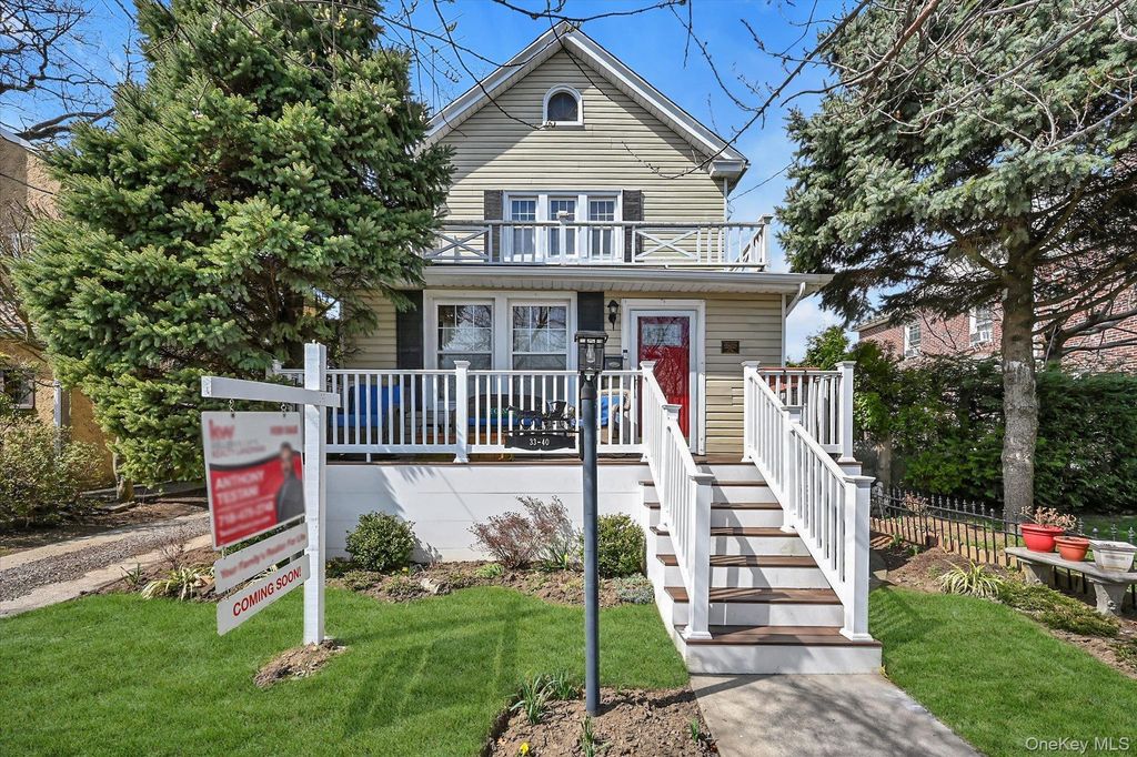 Photo of 33-40 170th Street, Flushing, NY 11358 (MLS # 976591)