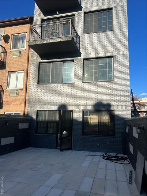 Photo of 55-12 102 Street #3A, Corona, NY 11368 (MLS # 961849)