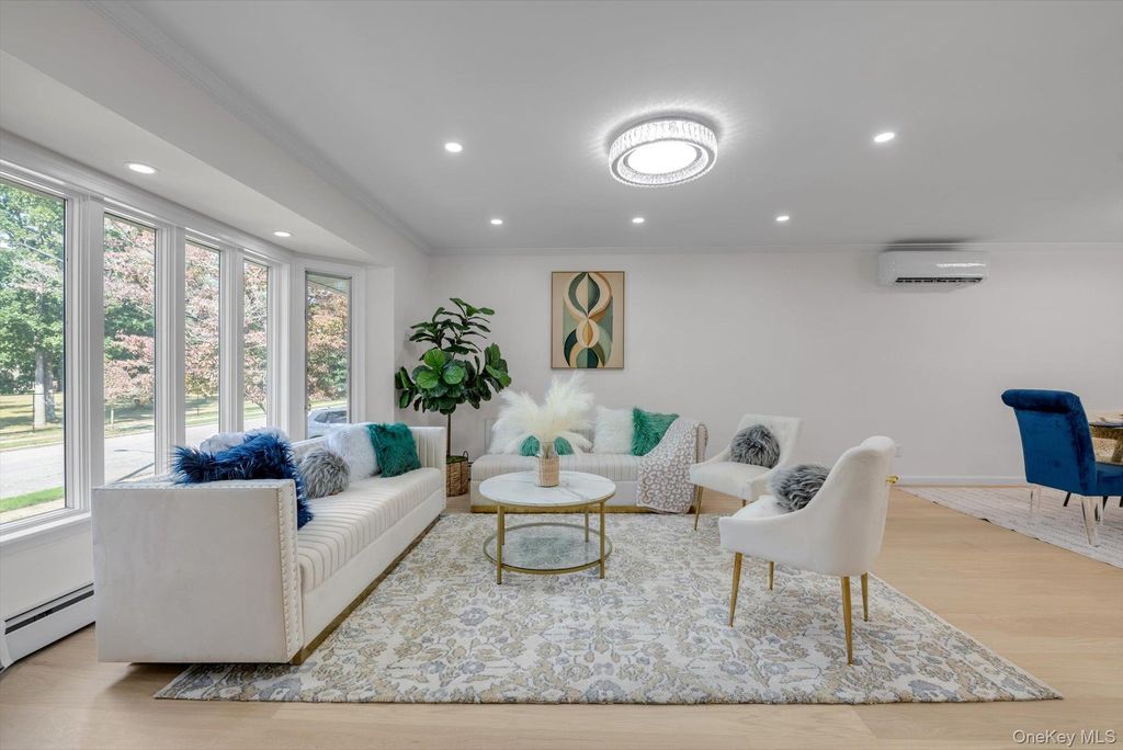 Photo of 58 Briar Lane, Jericho, NY 11753 (MLS # 960542)