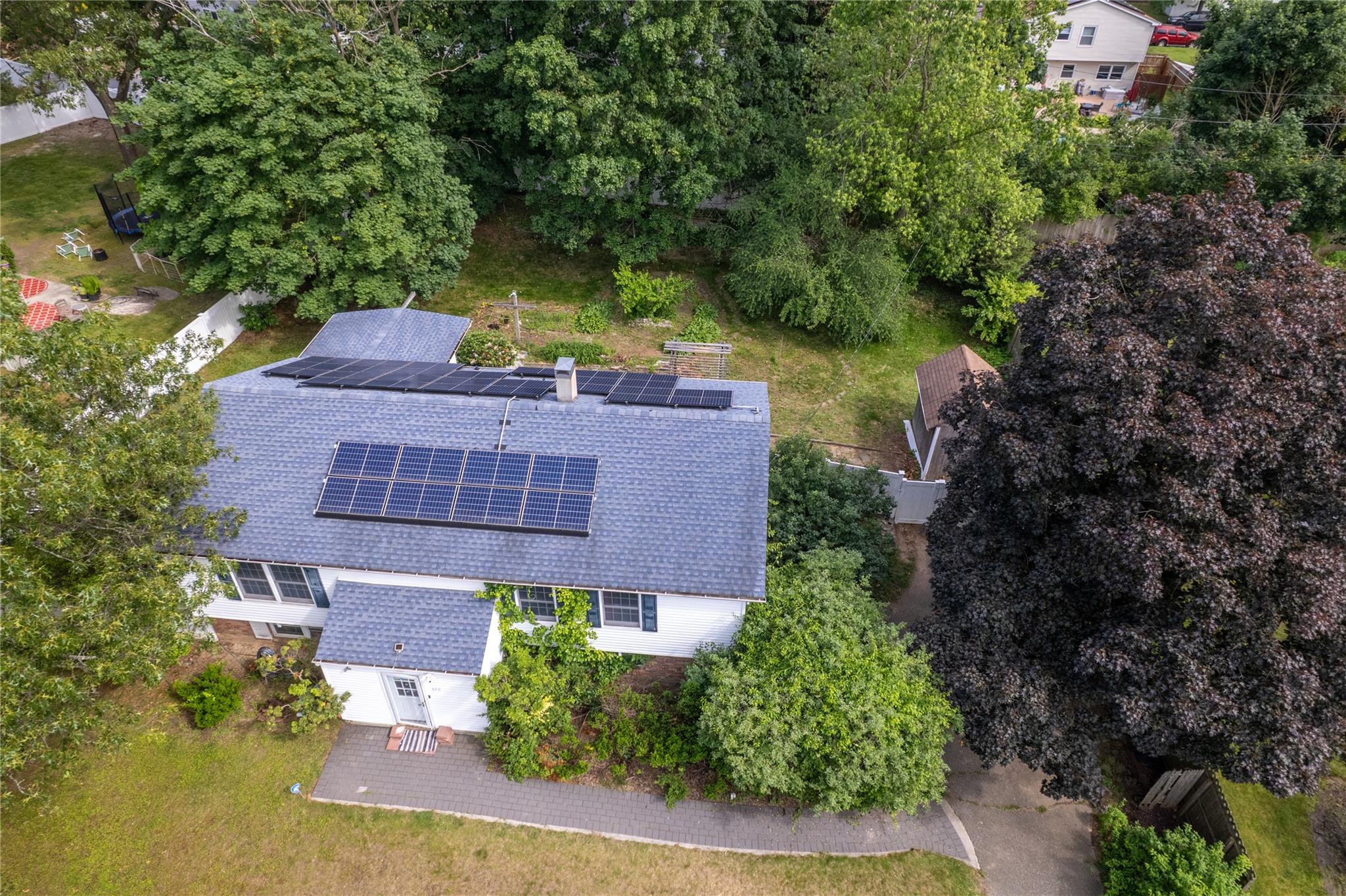 668 Hawkins Road E