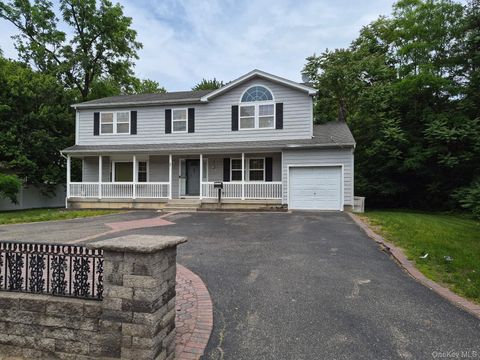 Homes For Sale - 25 Mount Avenue<br/> Wyandanch, NY 11798