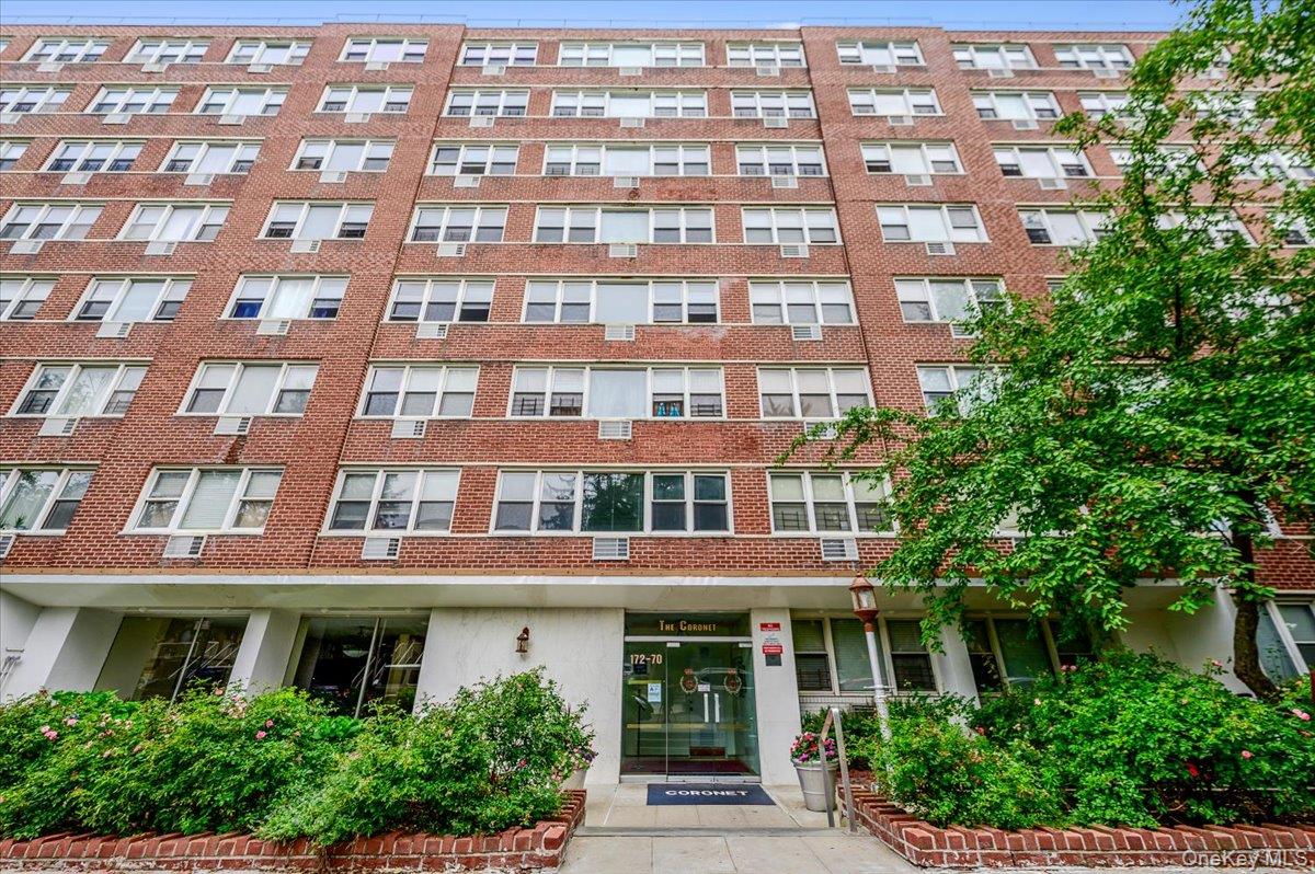 Photo 1 of 17 — 172-70 Highland Avenue 9-L, Jamaica Estates, NY 11432