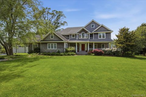 Homes For Sale - 15A Brushy Neck Lane<br/> Westhampton, NY 11977