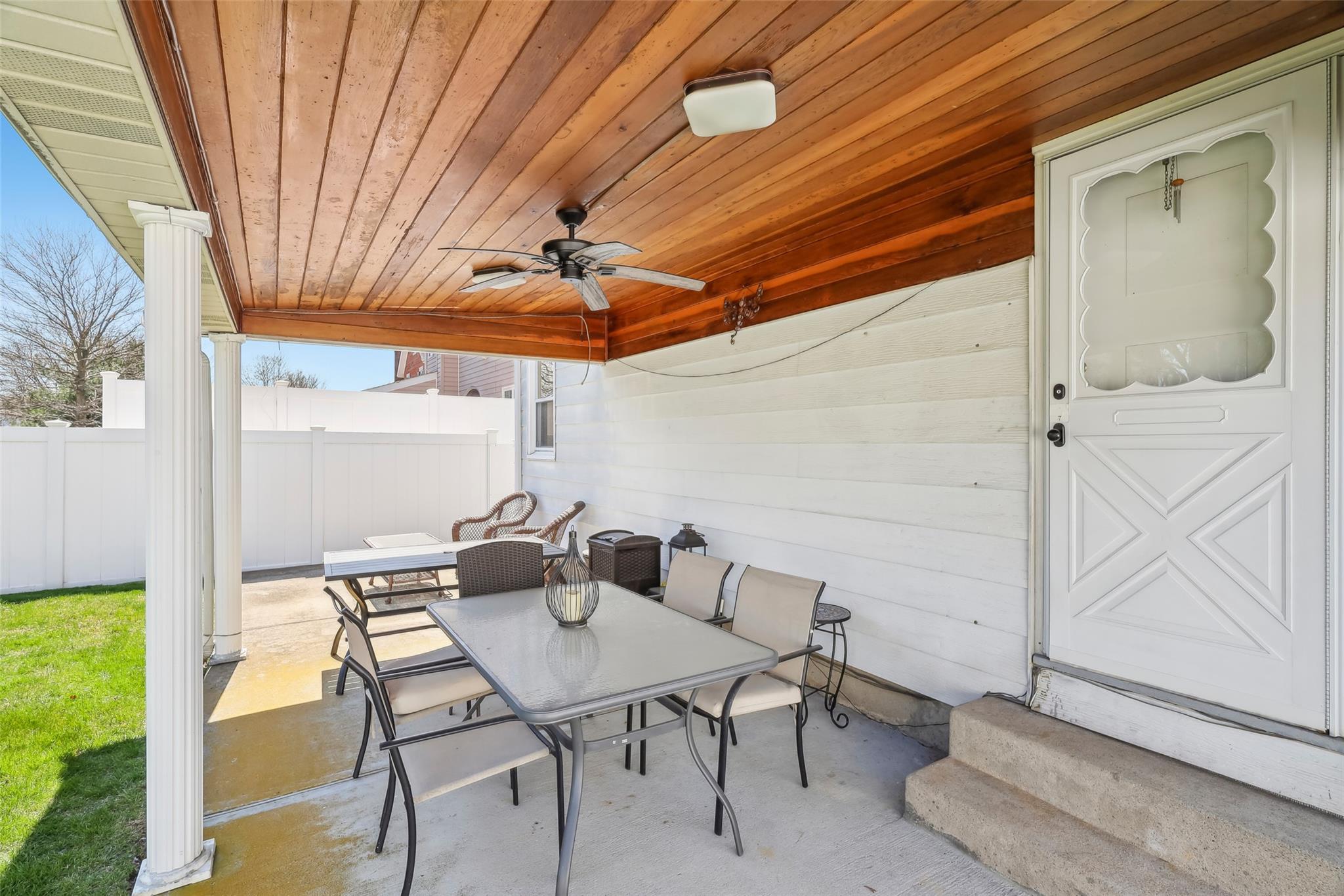 188 N 3rd Street, Bethpage, New York image 39