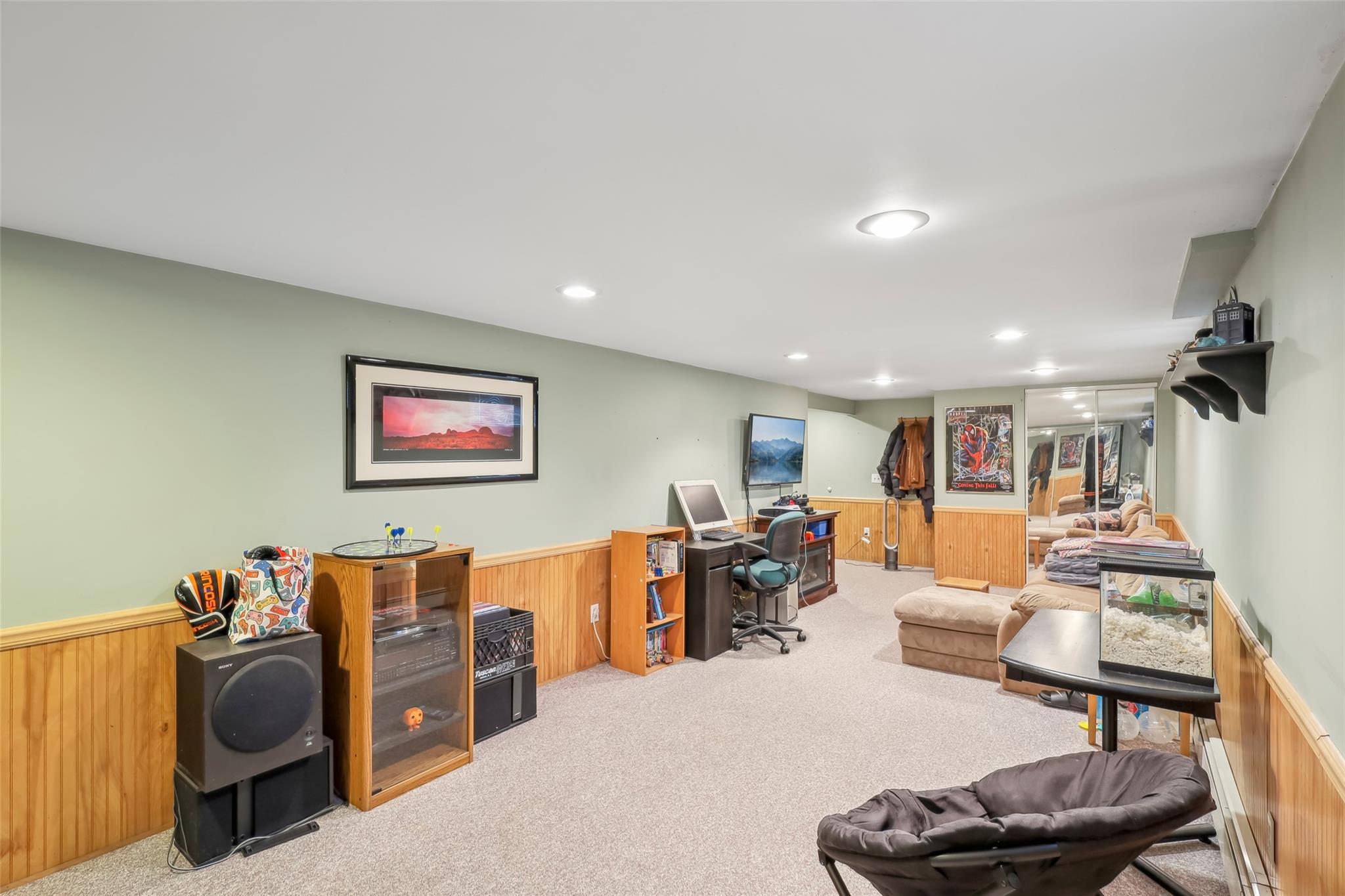 188 N 3rd Street, Bethpage, New York image 35