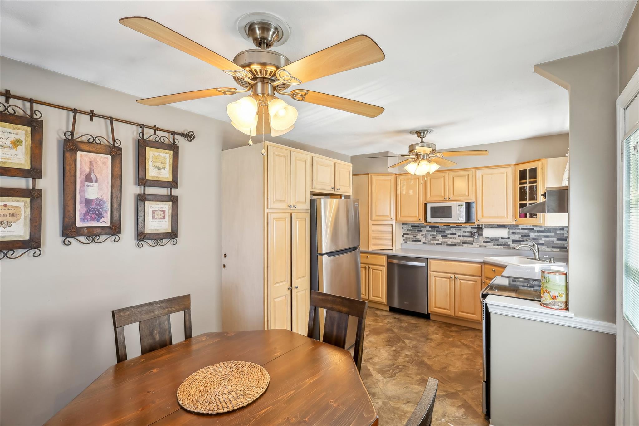 188 N 3rd Street, Bethpage, New York image 11