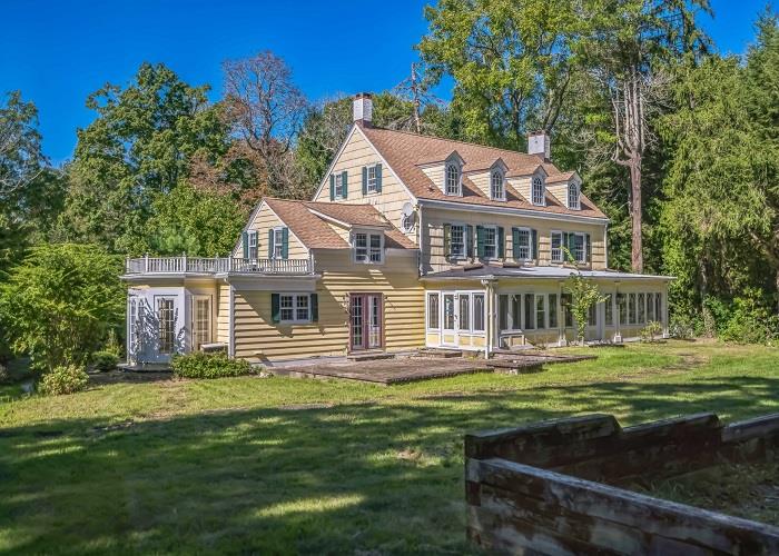 155 Royston Lane, Oyster Bay Cove, New York image 1