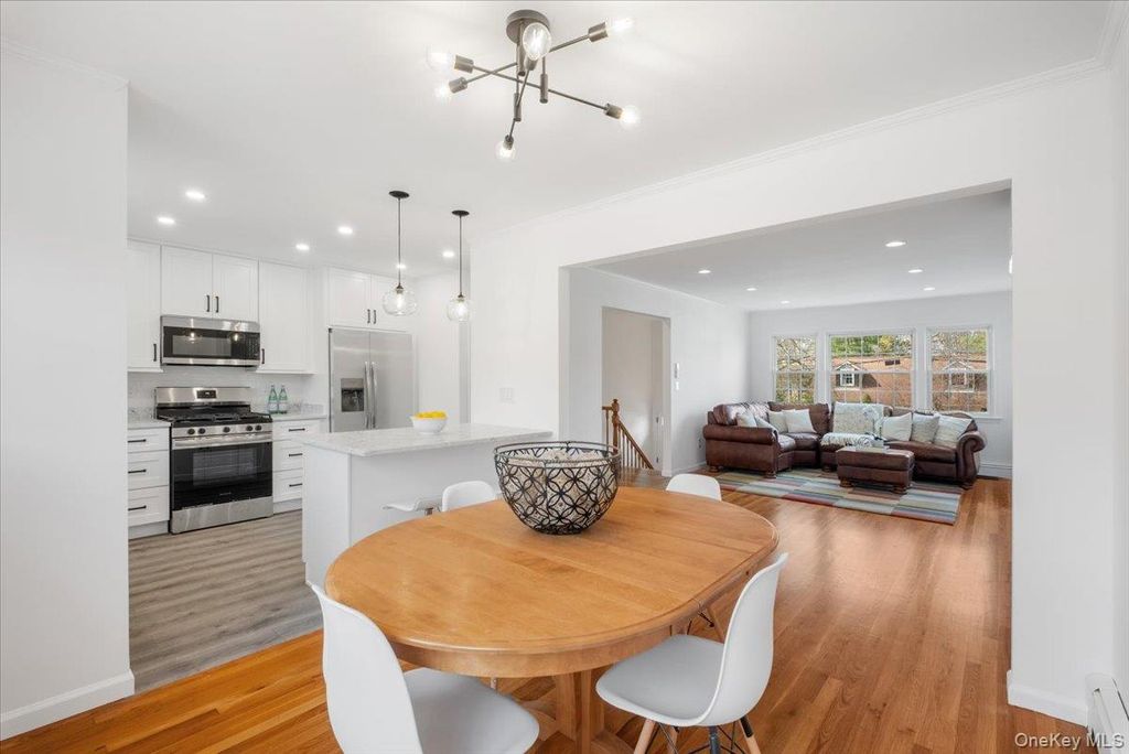 Photo of 53 Jennings Road, White Plains, NY 10605 (MLS # 980680)