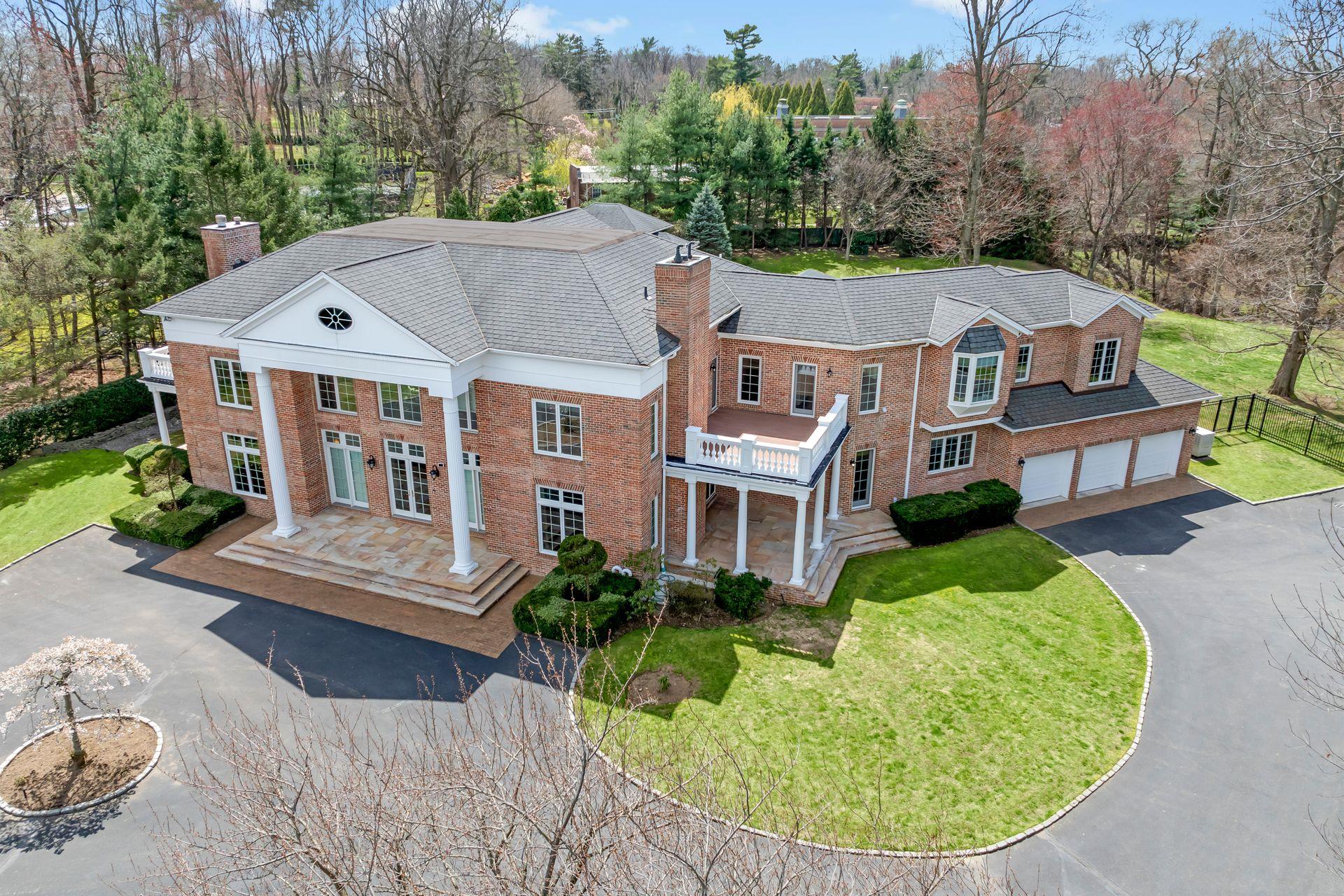 21 Harriman Drive