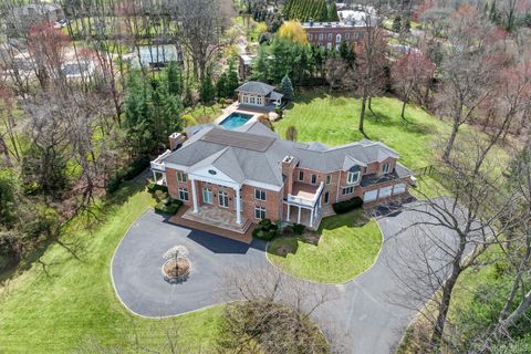 21 Harriman Drive Sands Point NY 11050
