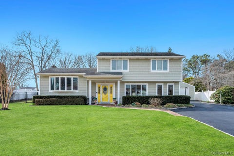 Homes For Sale - 68 Hill Drive<br/> Bohemia, NY 11716