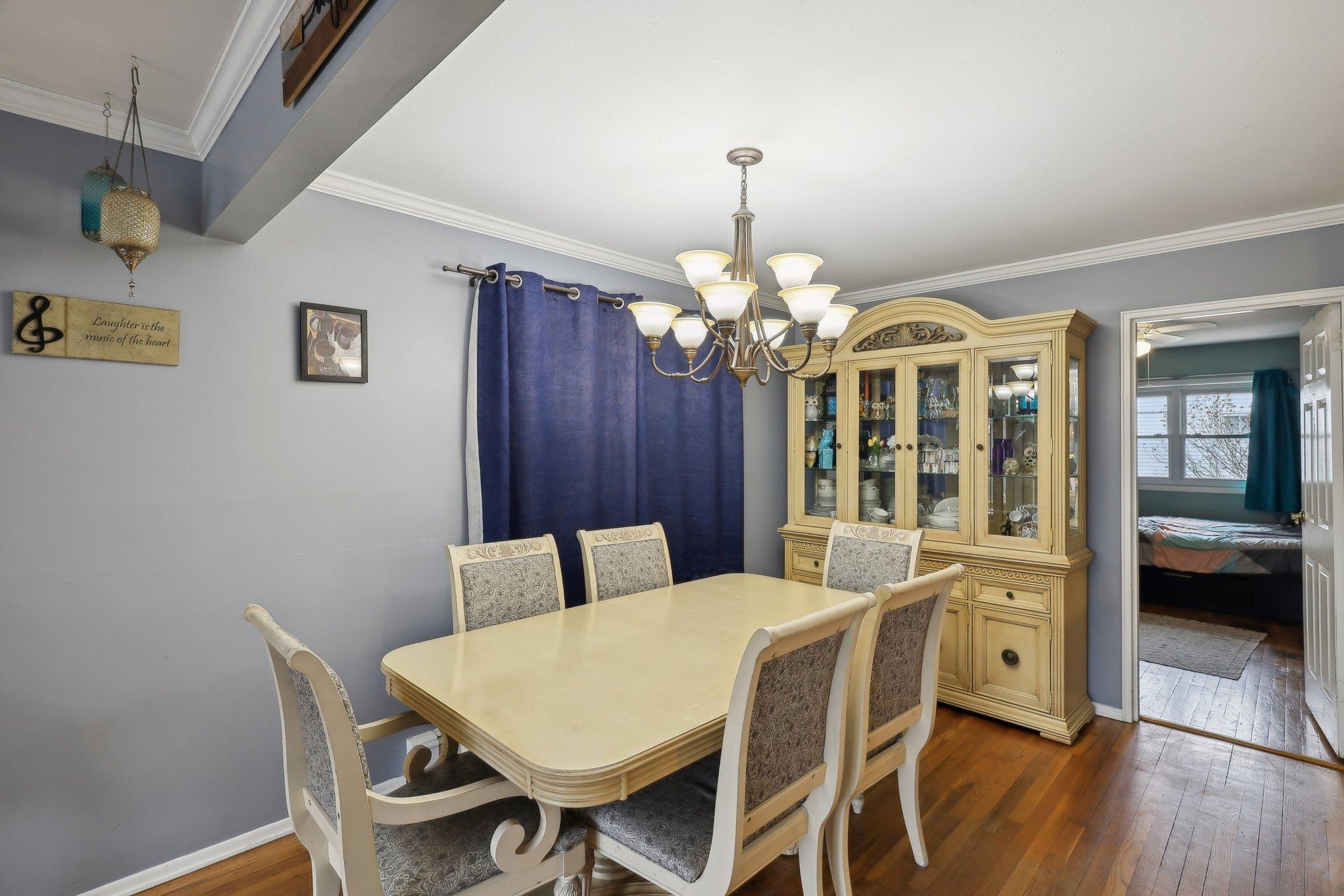 4 Hawthorne Street, Farmingdale, New York image 8