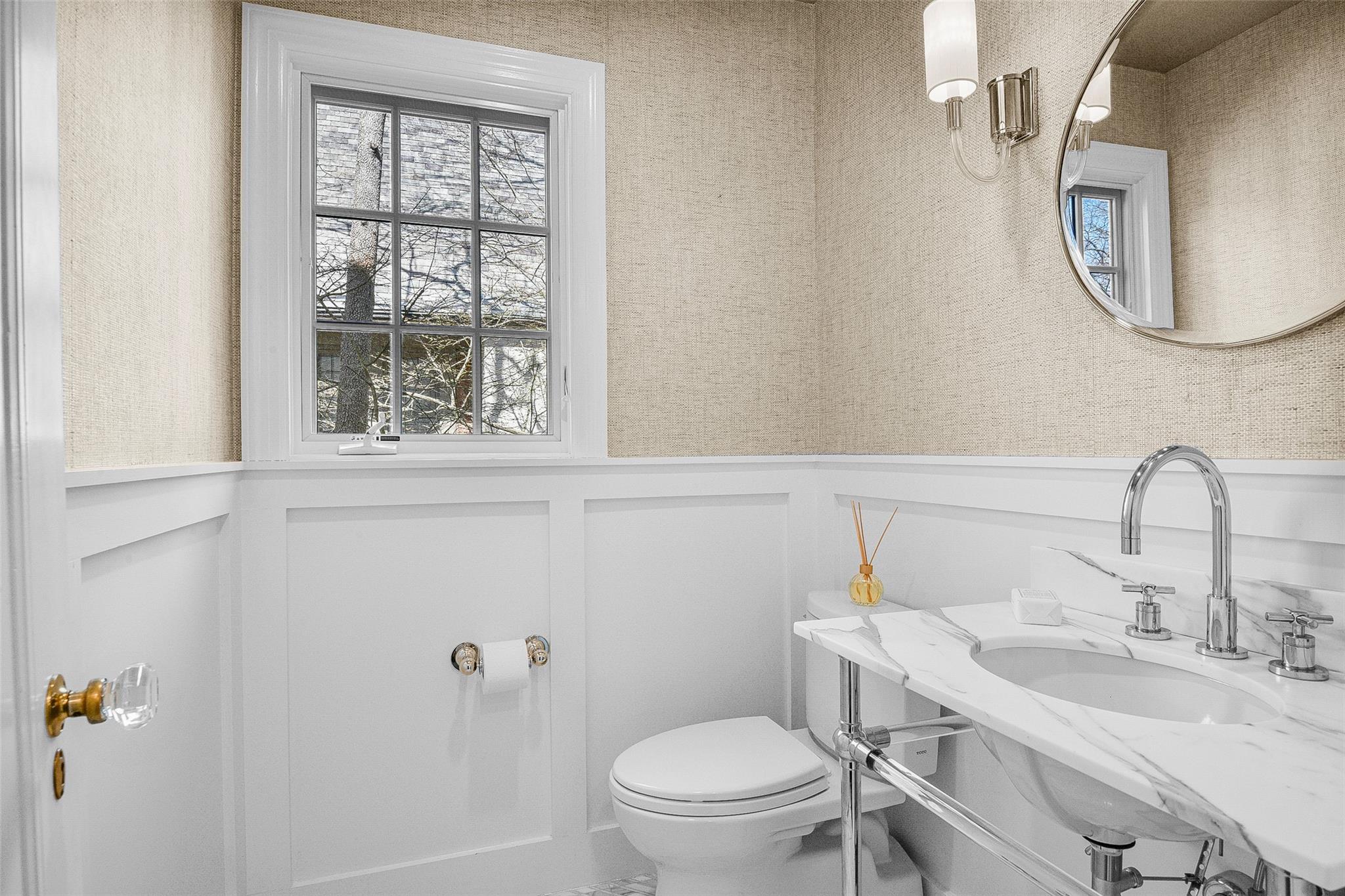 6 Highwood Avenue, Larchmont, New York image 12