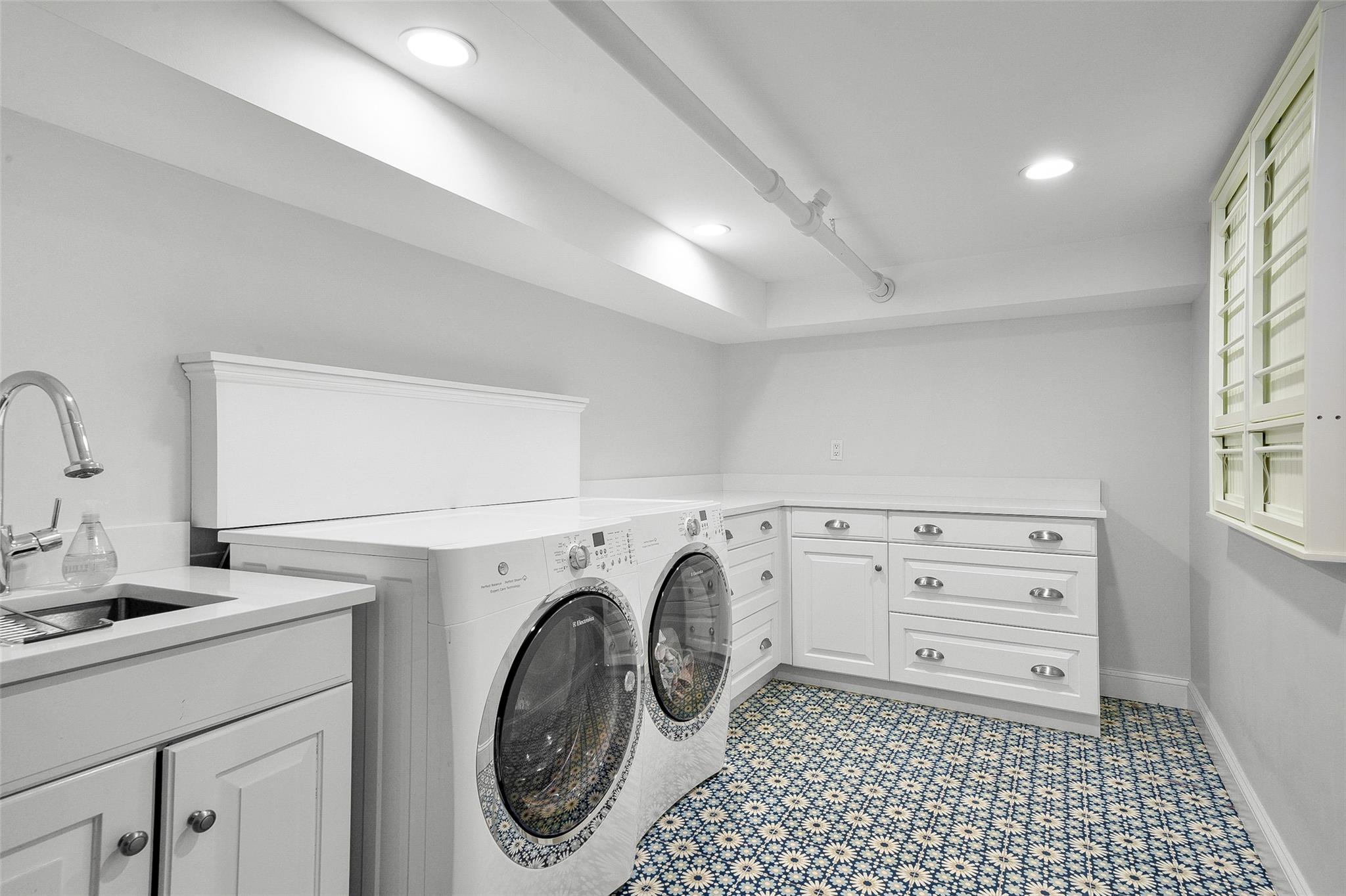 6 Highwood Avenue, Larchmont, New York image 42