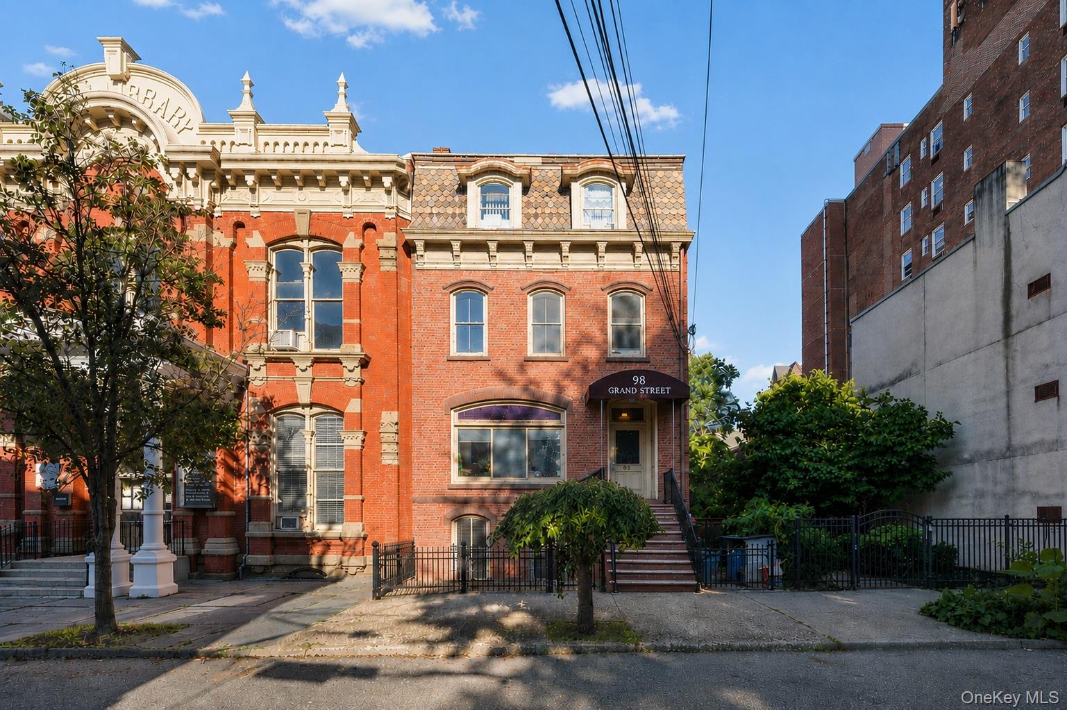 98 Grand Street