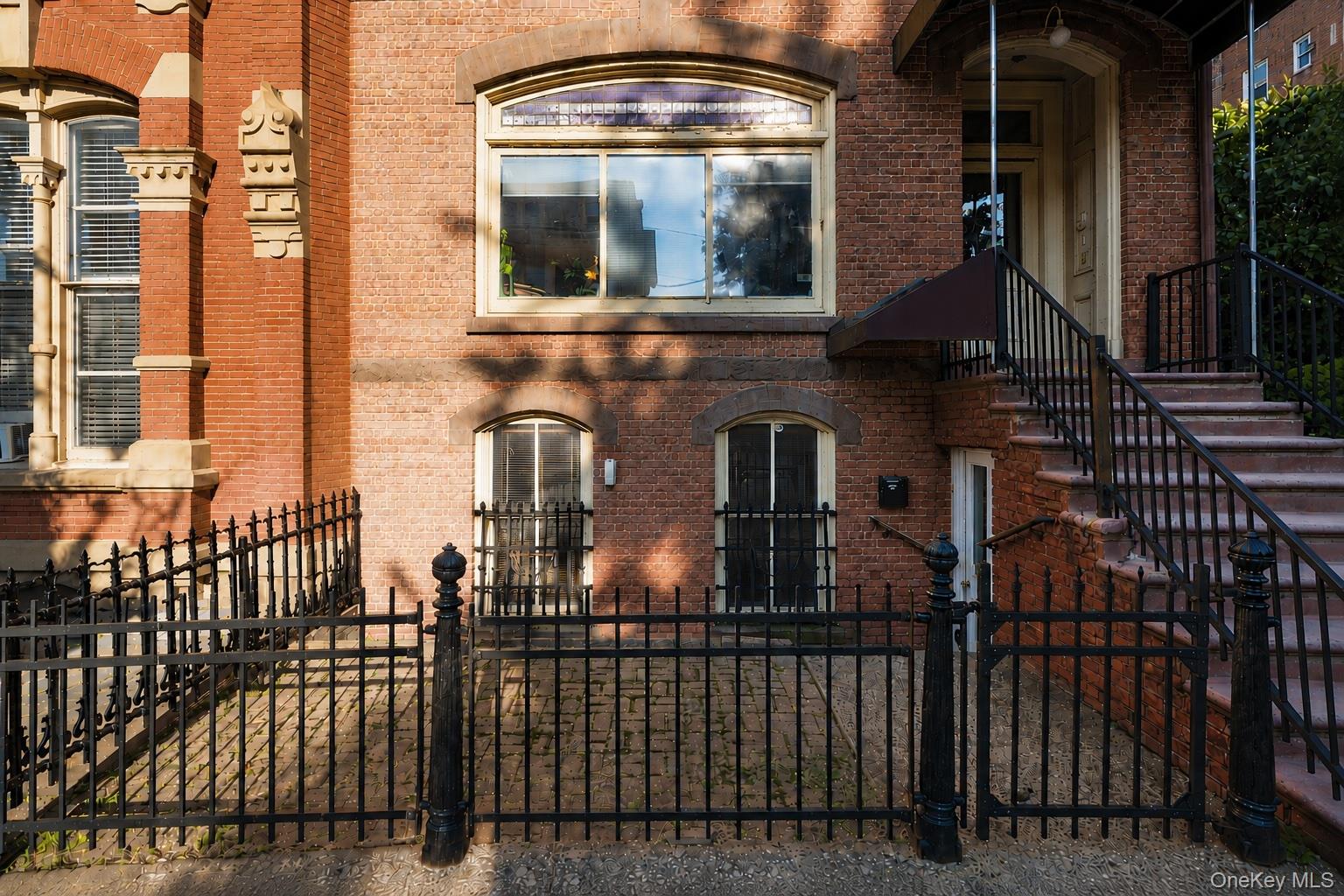 98 Grand Street