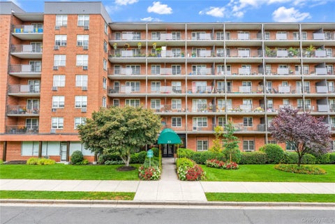 Photo of 20 Wendell Street #29D, Hempstead, NY 11550 (MLS # 1066970)