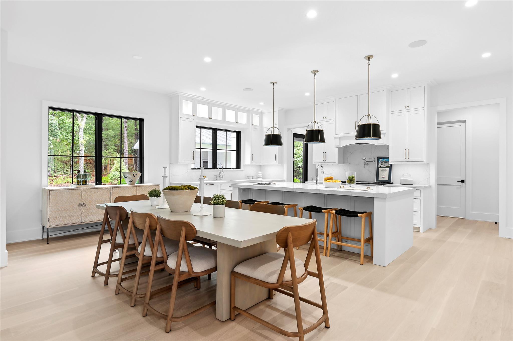 12 Rolling Wood Lane