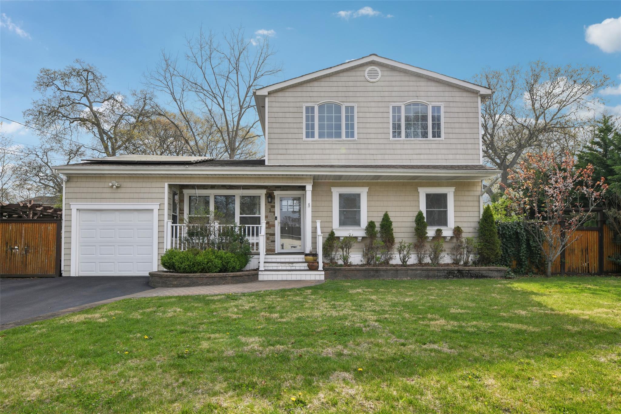 3 Bayard Street, Lake Grove, New York image 2