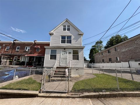 Multifamily For Sale - 2910 Baisley Avenue<br/> Bronx, NY 10461